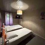 D'hotes La Cheminee Bed & Breakfast